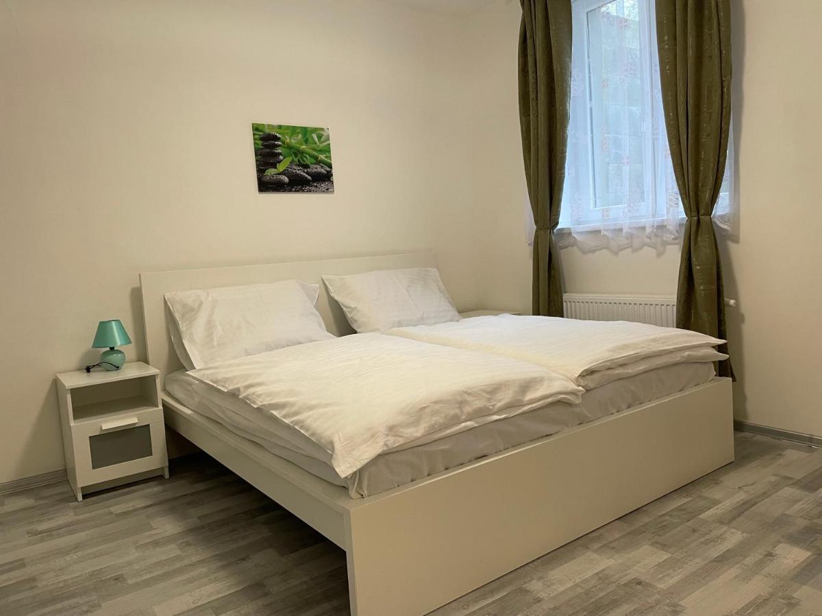 Apartmant T&T Cheb Buitenkant foto